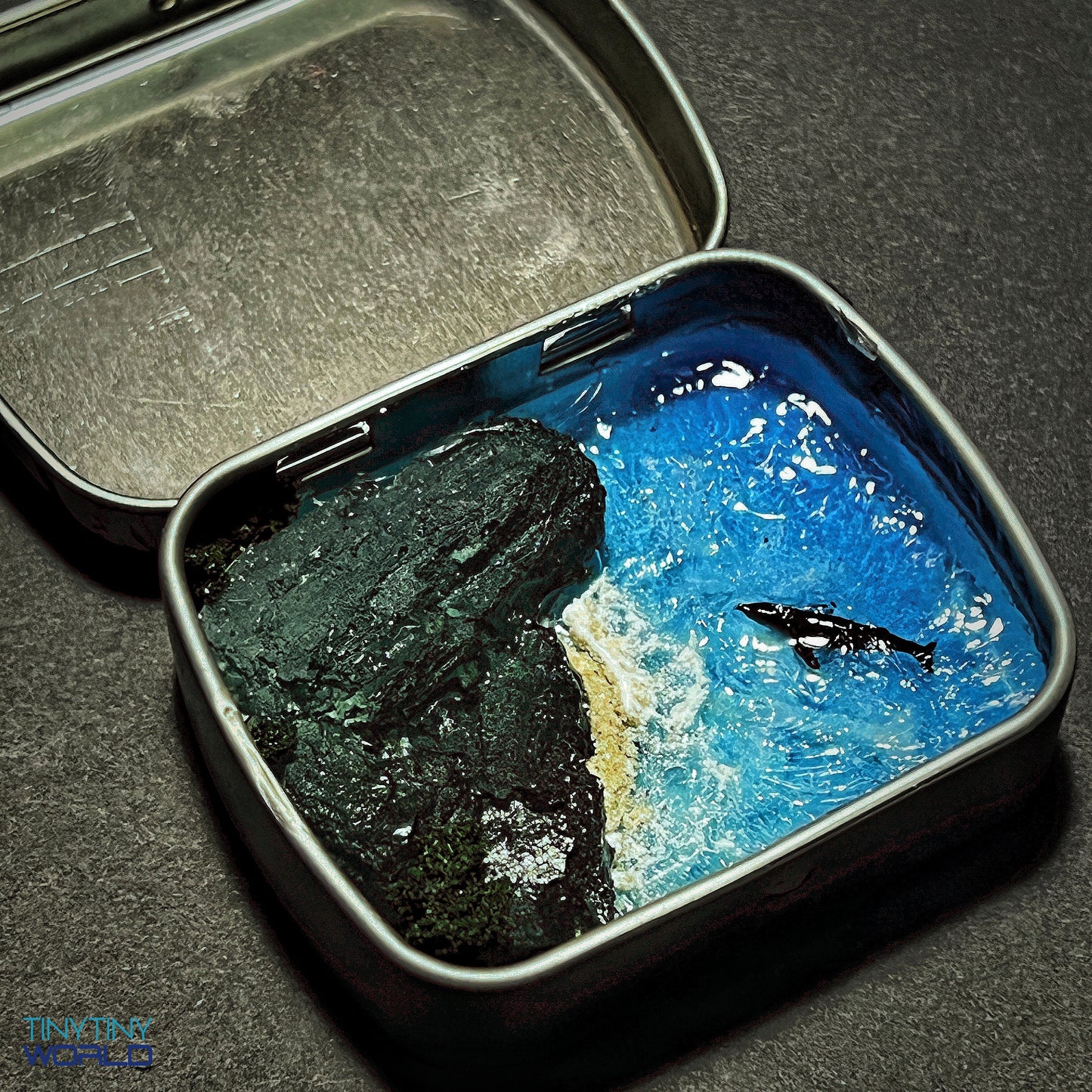 The Coast Miniature Epoxy Resin Art Ocean Whale Hand-made Display Gift