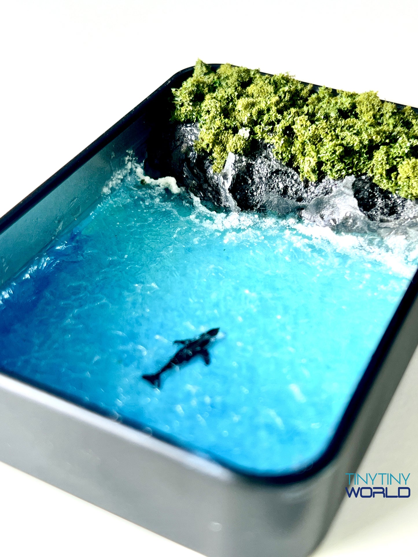 The Coast in the Box Miniature Epoxy Resin Art Ocean Whale Hand-made Gift