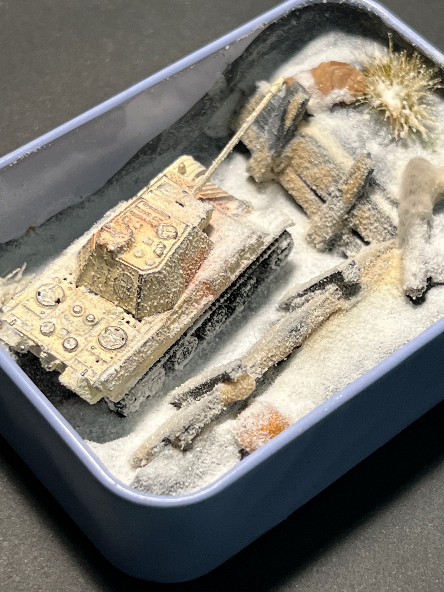 The Snowy Tank Realistic Miniature Epoxy Resin Art Display Hand-made Unique Gift