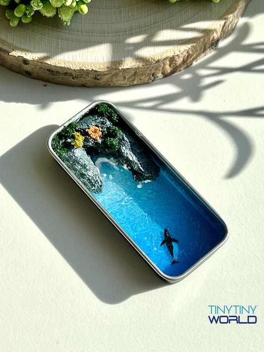 The Coast in the Box Miniature Epoxy Resin Art Ocean Whale Handcraft Display Gift
