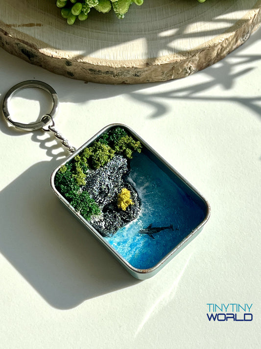 The Coast in the Box Miniature Epoxy Resin Art Ocean Whale Handcraft Gift Keychain