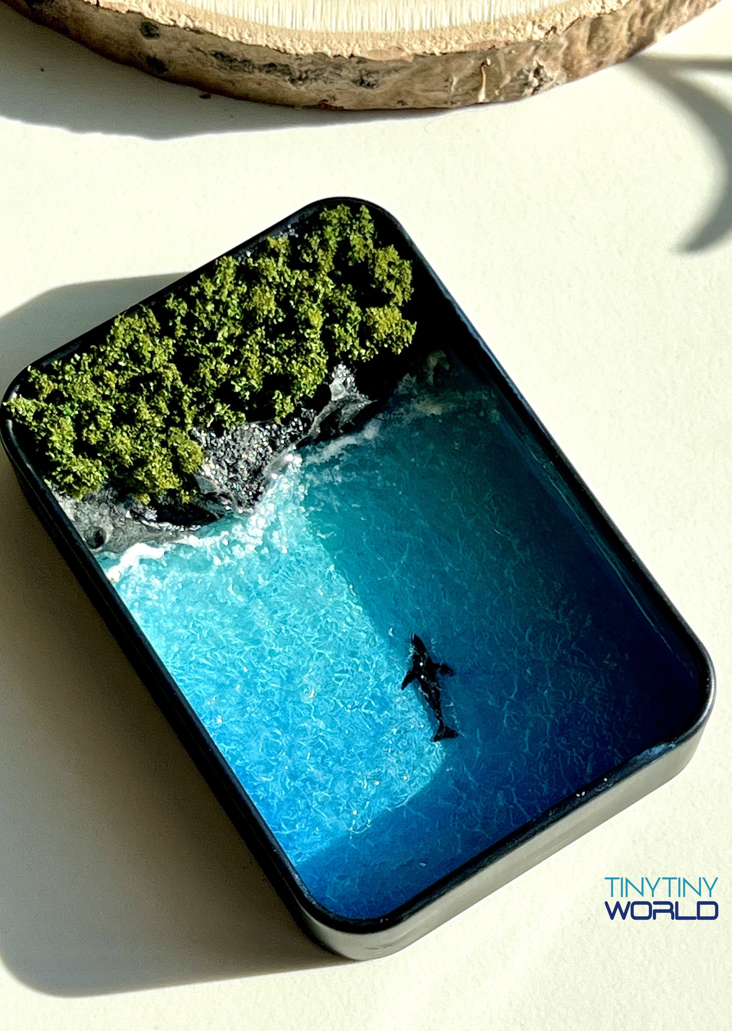 The Coast in the Box Miniature Epoxy Resin Art Ocean Whale Hand-made Gift