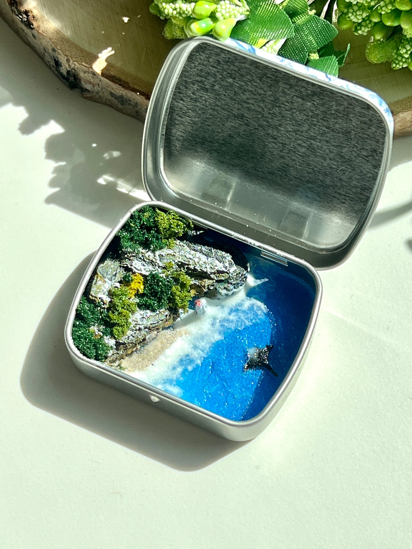 The Ocean Coast Lighthouse Miniature Epoxy Resin Art Hand-made Display Memorial Gift