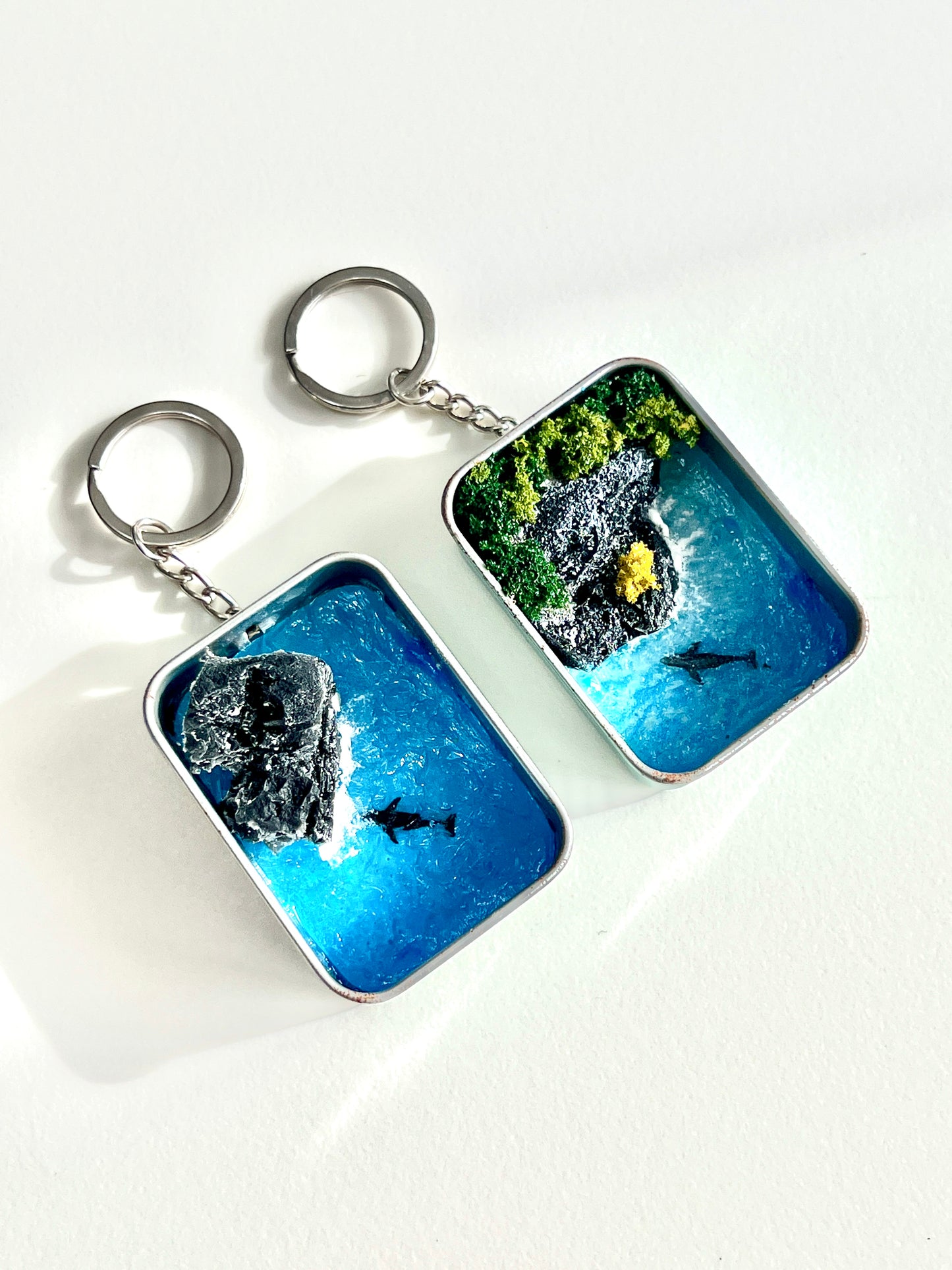 Ocean Whale Coast Miniature Epoxy Resin Art Hand-made Display Memorial Gift Keychain
