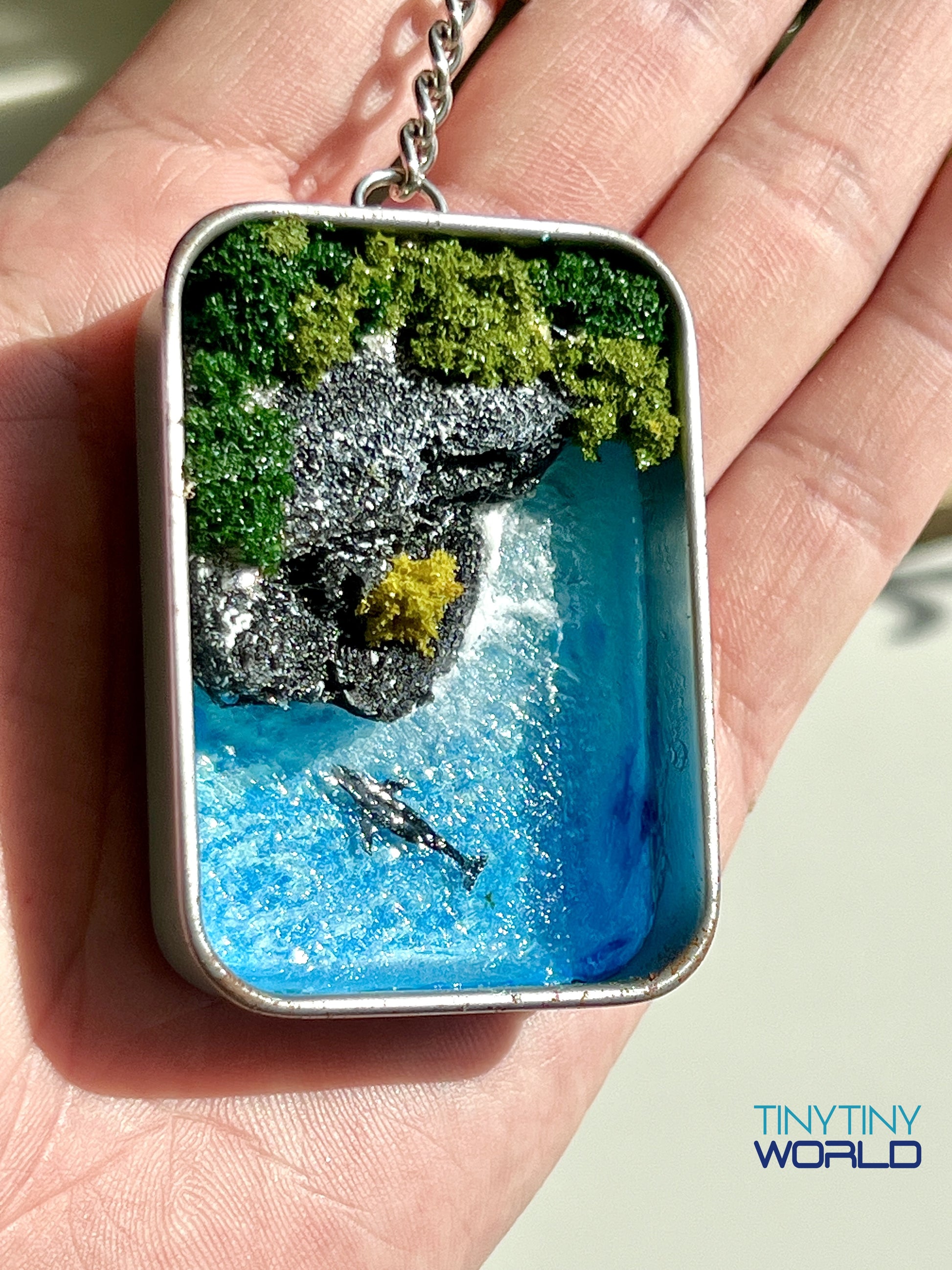 The Coast in the Box Miniature Epoxy Resin Art Ocean Whale Handcraft Gift Keychain