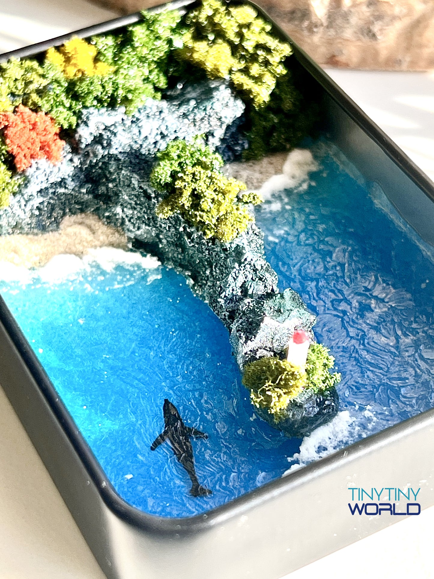 The Lighthouse Miniature Epoxy Resin Art Ocean Whale Display Hand-made Memorial Gift