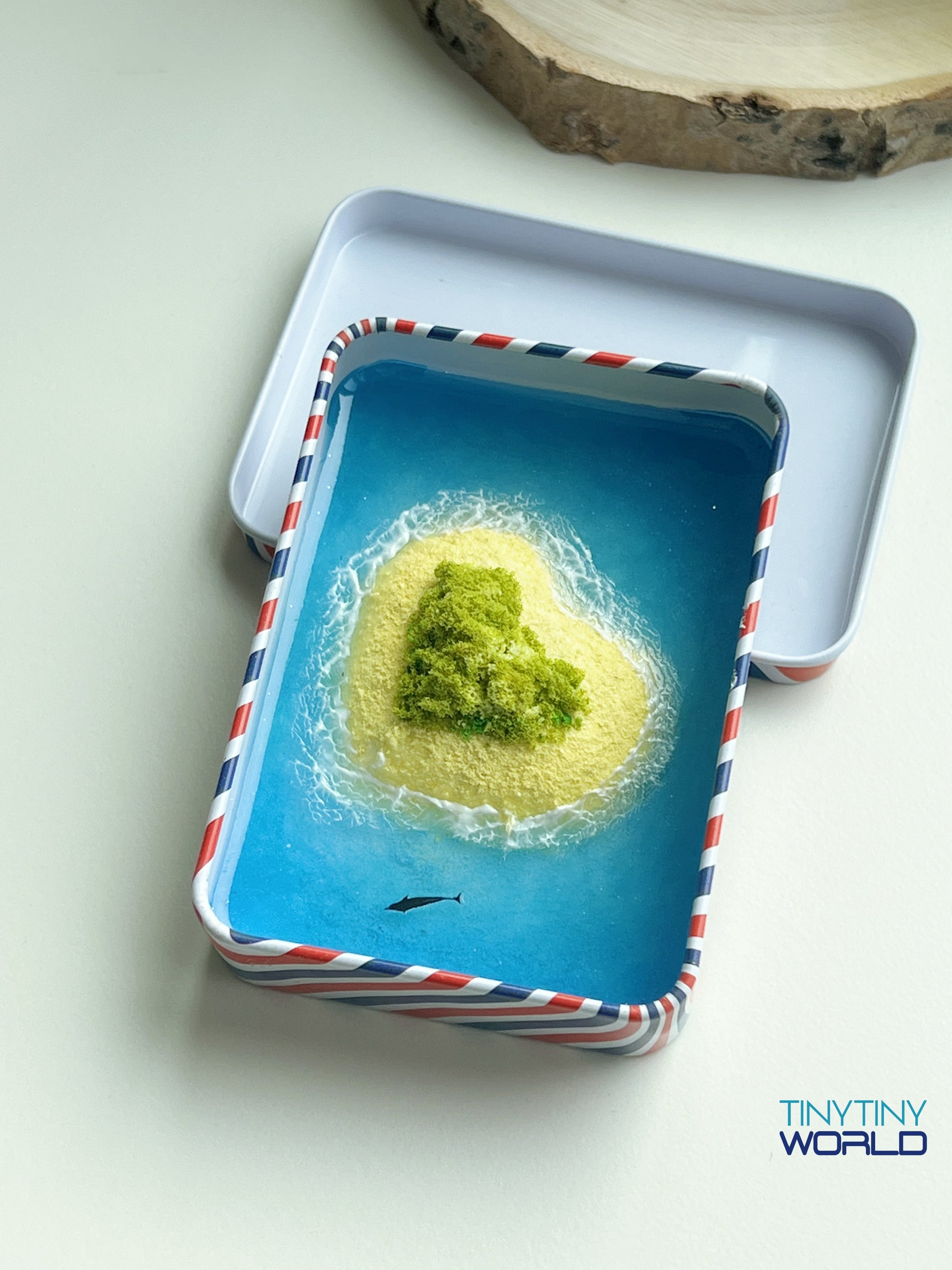 Heart Cake Island Miniature Epoxy Resin Art Hand-made Display Memorial Gift