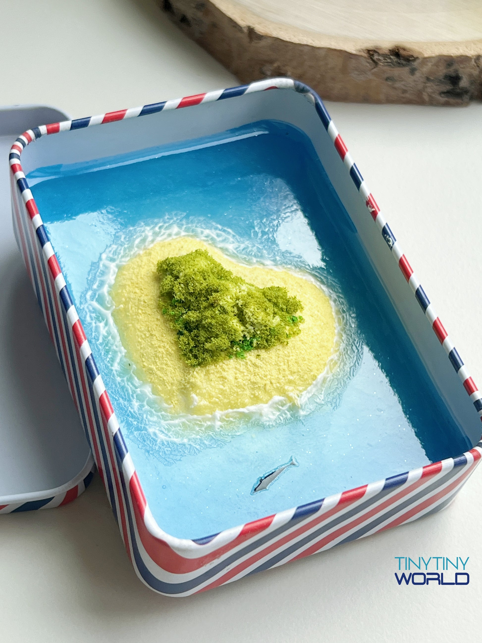 Heart Cake Island Miniature Epoxy Resin Art Hand-made Display Memorial Gift