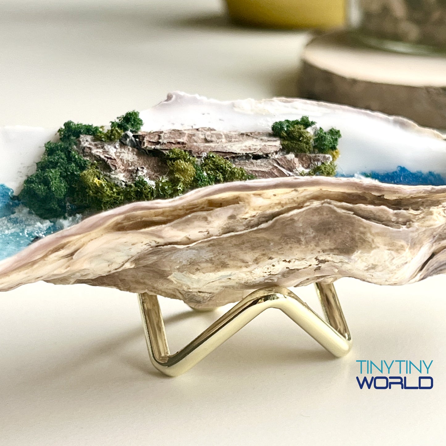 The Oyster Island Miniature Epoxy Resin Art Ocean Display Hand-made Memorial Gift
