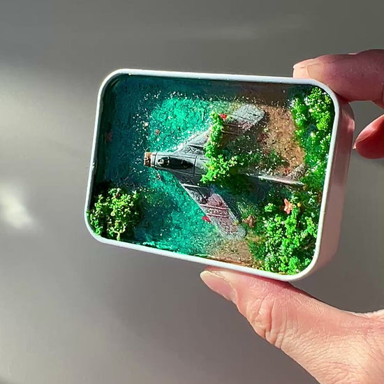 The Plane Realistic Miniature Epoxy Resin Art Ocean Display Hand-made Unique Gift