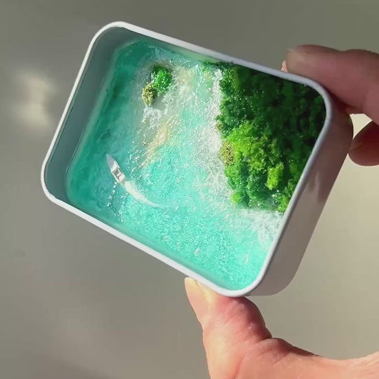 The Tropical Island in the Box Realistic Miniature Epoxy Resin Art Ocean Display Handcraft Gif