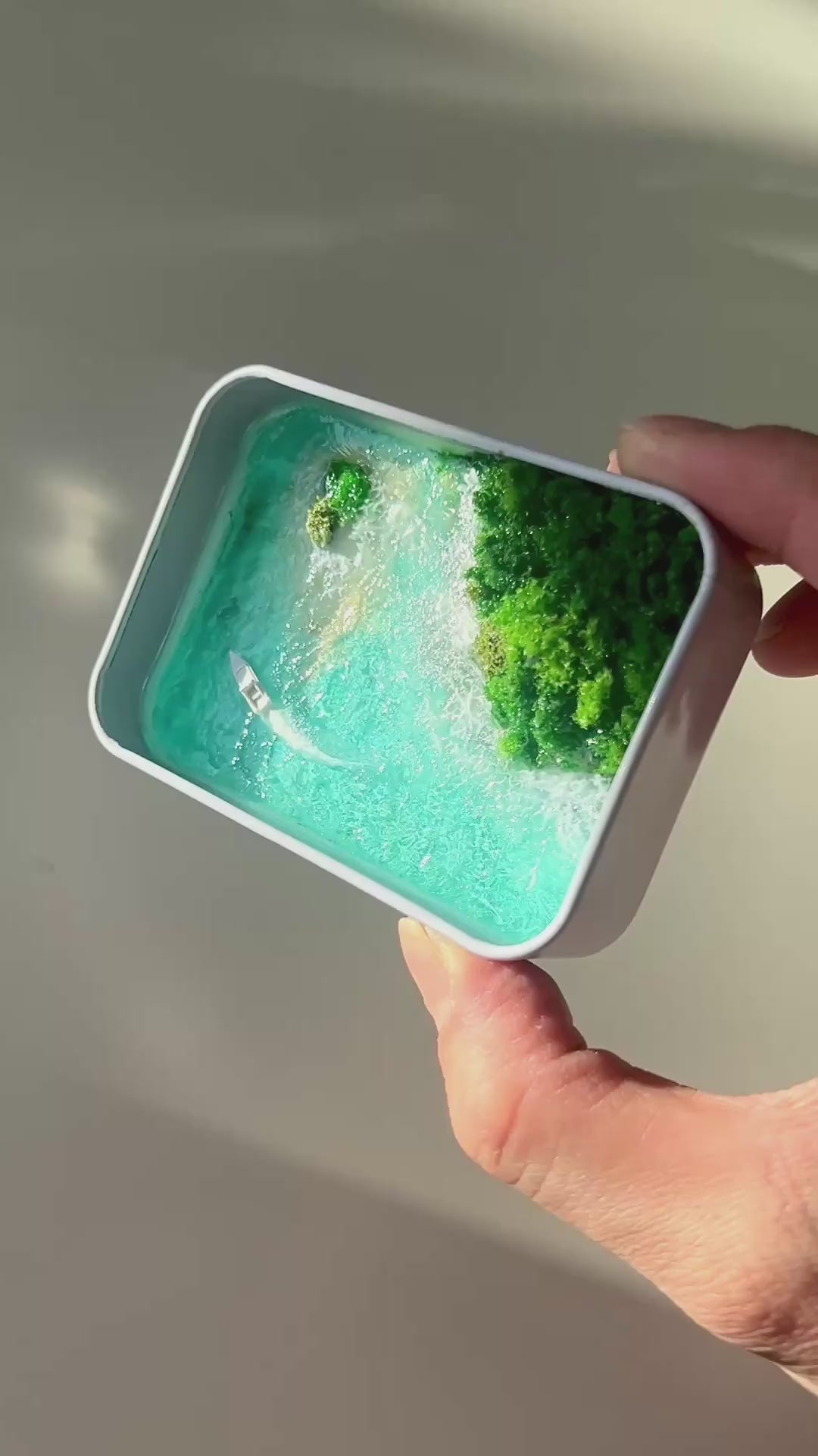 The Tropical Island in the Box Realistic Miniature Epoxy Resin Art Ocean Display Handcraft Gif